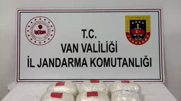 Ele geçirilen sentetik uyuşturucu paketleri