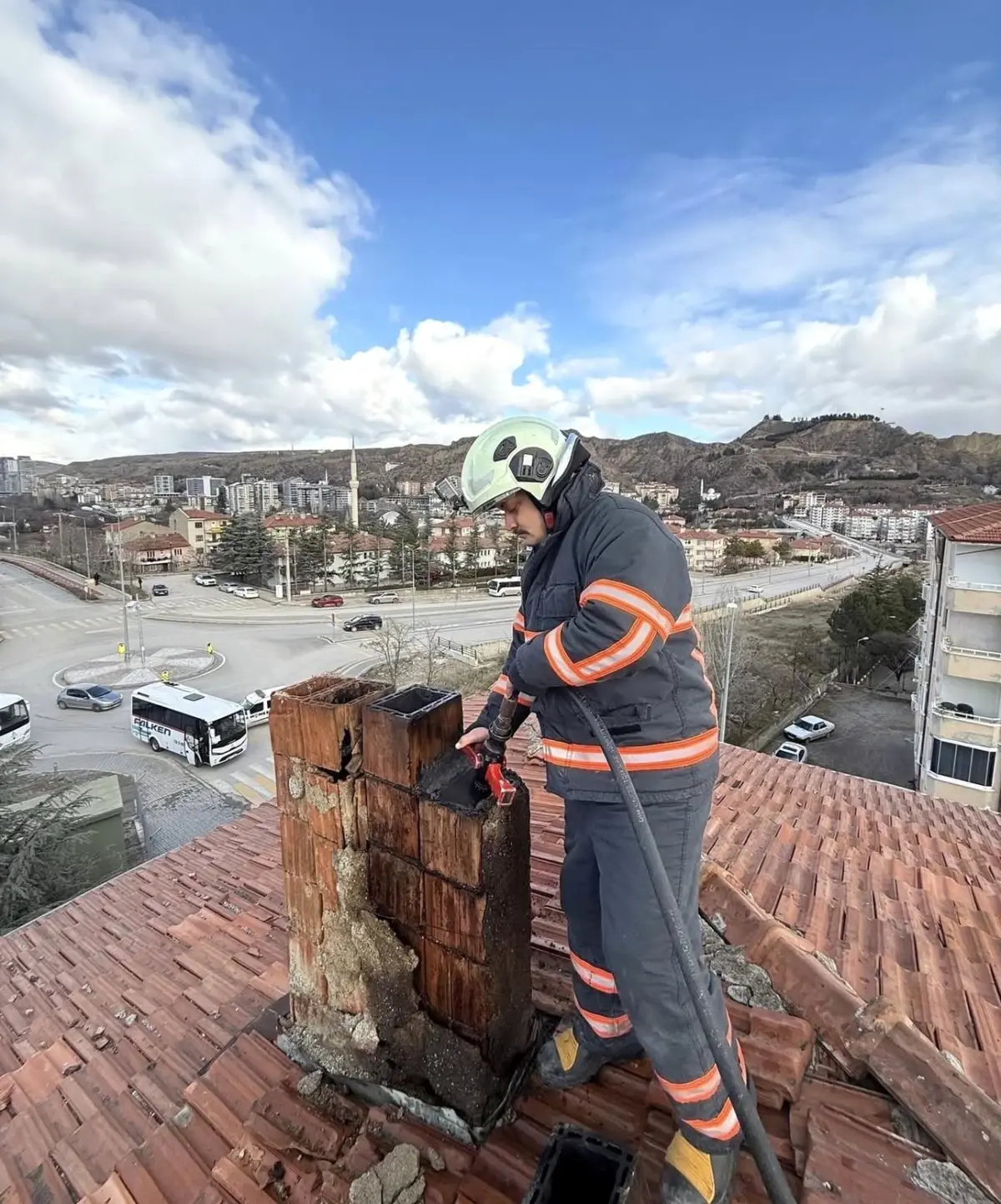 Çankırı’da Apartman Bacasında Çıkan Yangın Kontrol Altına Alındı