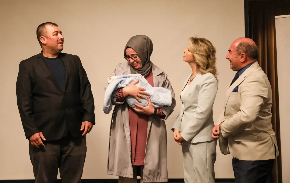 Antalya’da 60 Çocuk Koruyucu Aileye Yerleştirildi: Toplam 351 Çocuk Hizmet Alıyor