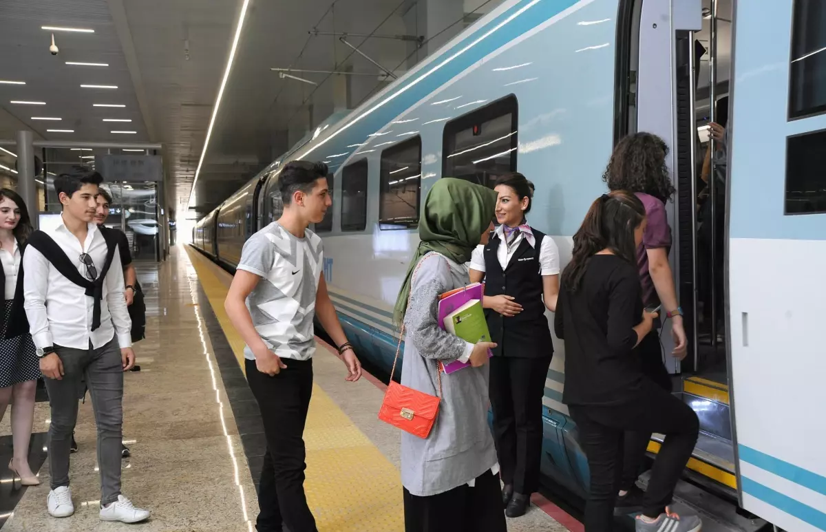 Ara Tatilde Yüksek Hızlı Tren Kapasitesi 24 Bin Yolcu Artıyor