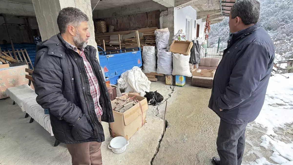 Bartın’da Kar Sularının Erimesi Sonrası Heyelan: 16 Ev Hasar Aldı