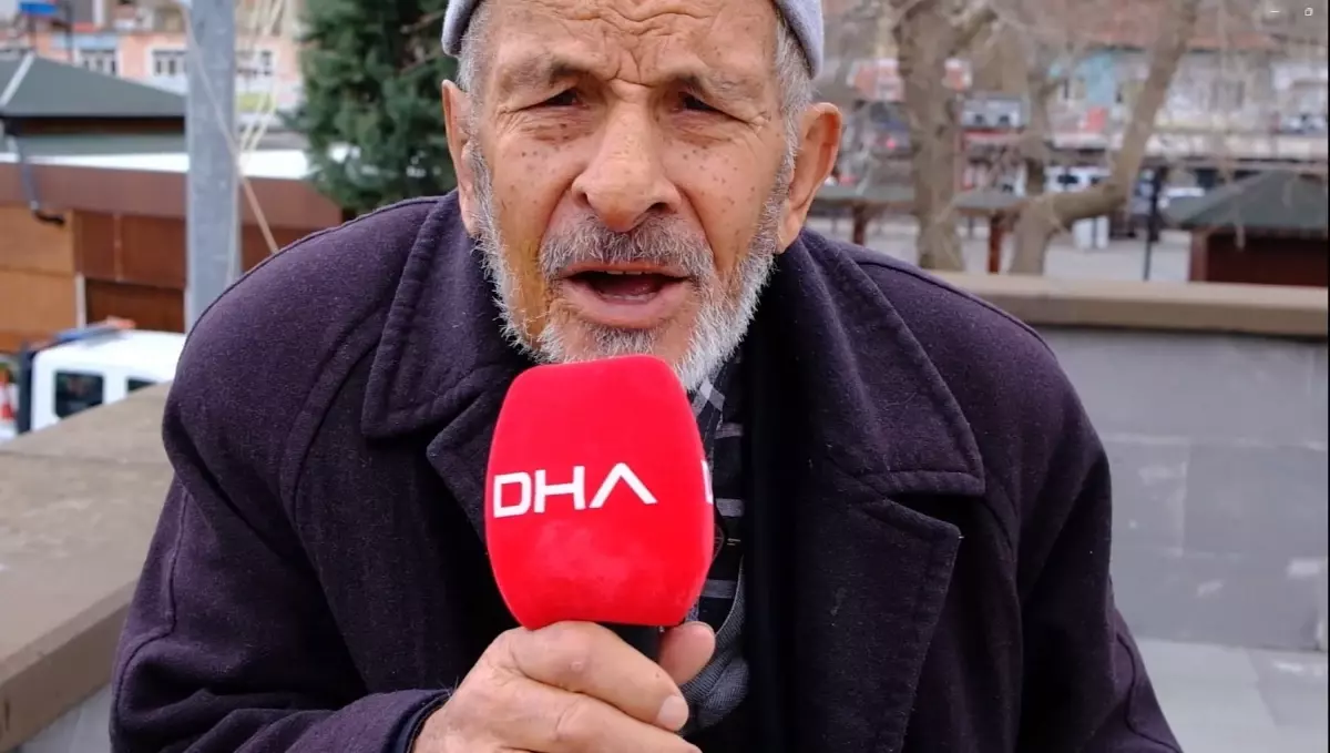 91 Yaşındaki Bayram Çoban, Yahyalı’da Cenaze Namazını Geleneksel Sözlerle Çağırıyor