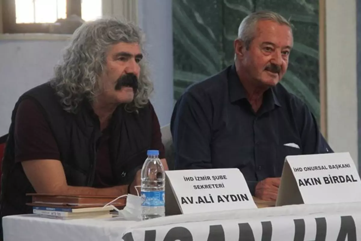 İzmir Çiğli'de İnsan Hakları Derneği Eski Şube Başkanının Ölümü: Avukat Ali Aydın Saldırıda Hayatını Kaybetti