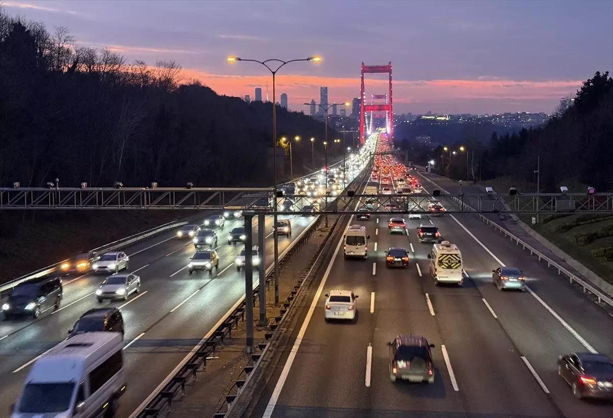 İstanbul’da Akşam Saatlerinde Trafik Yoğunluğu %85’e Çıktı