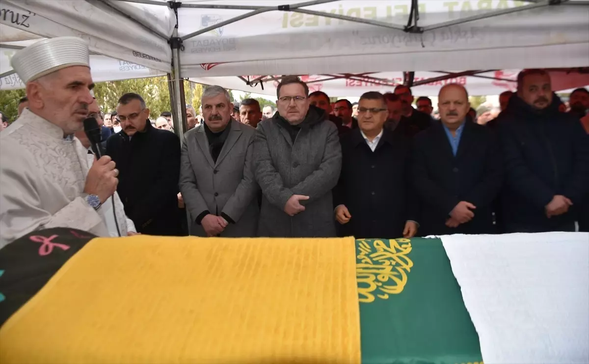 Kastamonu Valisi Dallı’nın Kayınvalidesi Alime Yalçın Boyabat’ta Son Yolculuğuna Uğurlandı