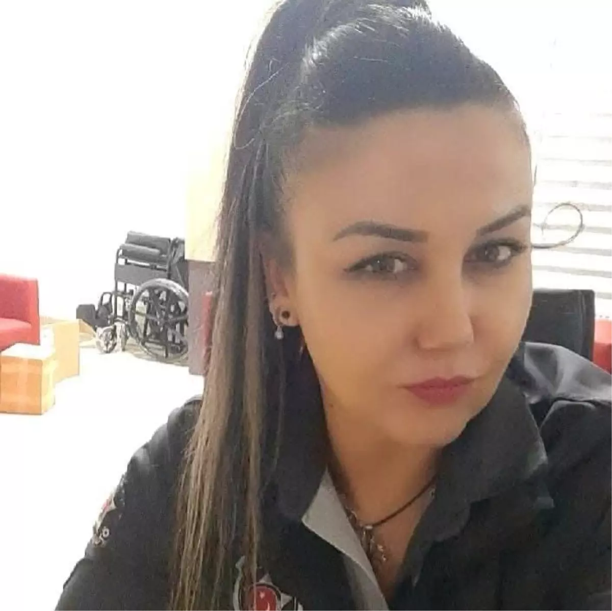 Zonguldak'ta Elma Yiyen Güvenlik Görevlisi Nefes Borusuna Takılan Parçayla Hayatını Kaybetti