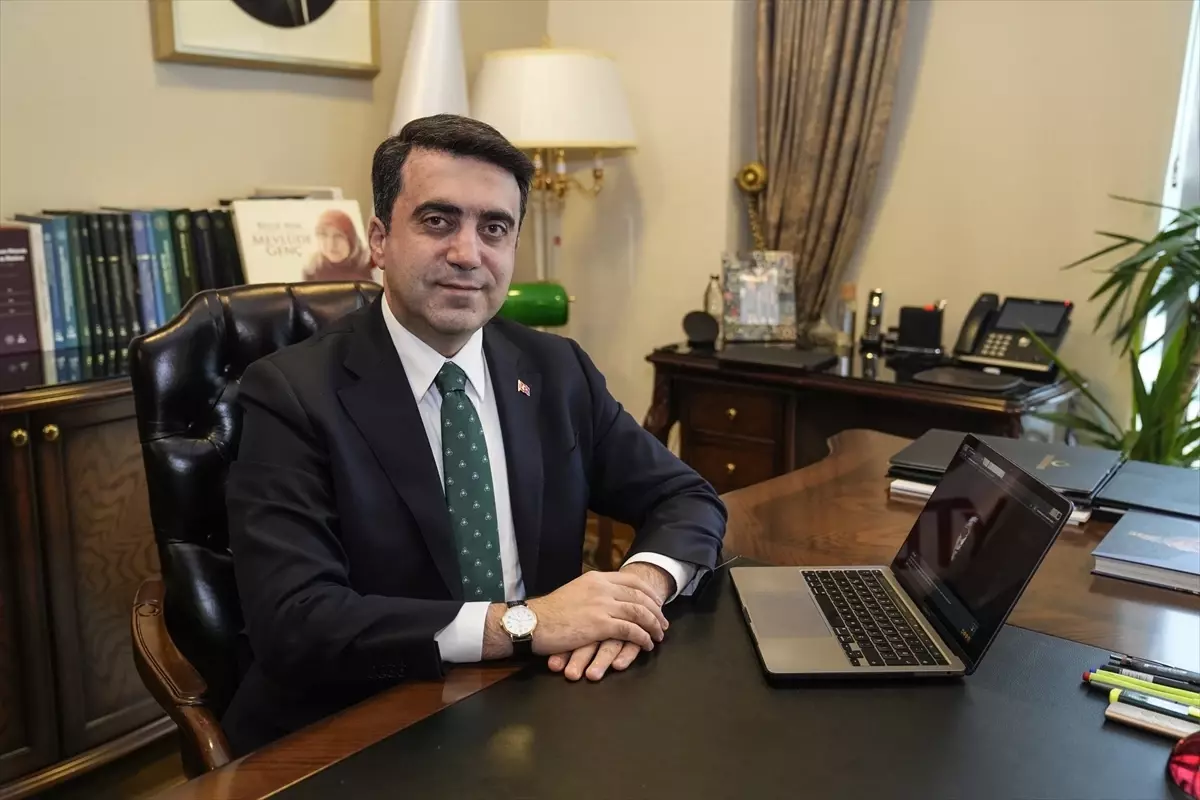 YTB Başkanı Abdulhadi Turus, AA’nın “Yılın Kareleri” Oylamasında Seçimlerini Açıkladı