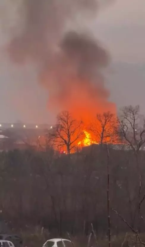 Yangın bölgesinde yapılan hasar incelemesi