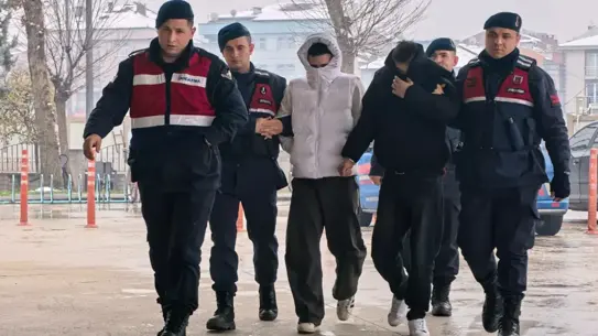 Çalınan internet kablosu ve tutuklanan gençler