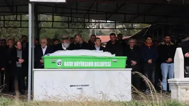 Eylül Mengüllü anısına çiçekler