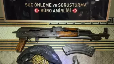 Ele geçirilen ruhsatsız silah ve el bombası
