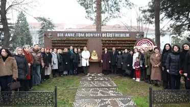 Zübeyde Hanım anma töreni fotoğrafı