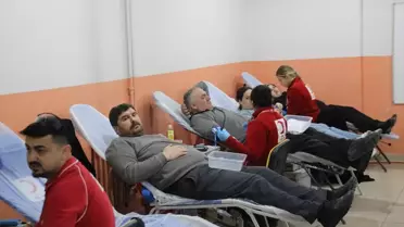 Ayancık'ta okulda kan bağışı kampanyası ana görseli