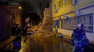 Duvar çöküşü sonrası Beyoğlu'nda görüntü