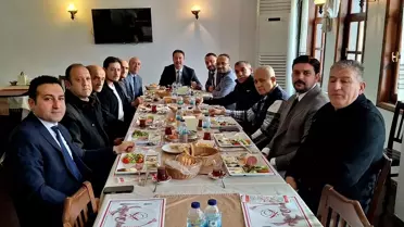 Başkan Kasap ve oda başkanları kahvaltı masasında