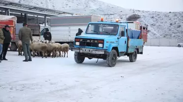 Beypazarı'nda kar temizleme makineleri