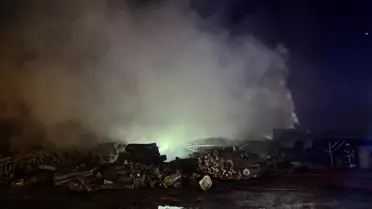 Yangının söndürülmesi sonrası fabrika dış görünümü