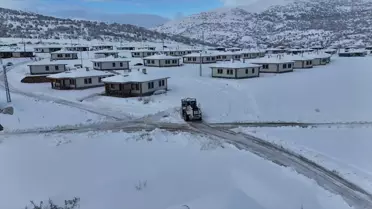 Kar temizleme araçları Doğanşehir sokaklarında