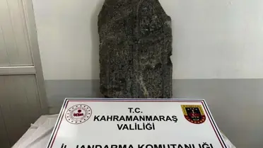 Operasyonda ele geçirilen tarihi eser ve motosiklet