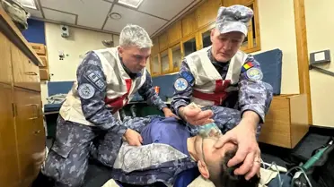 Türk savaş gemileri Burgaz limanında