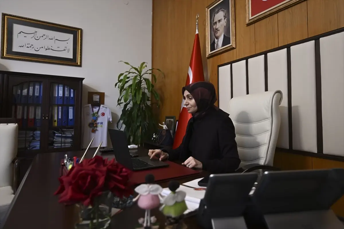 Leyla Şahin Usta, AA’nın Yılın Kareleri Seçiminde Oyunu Kullandı