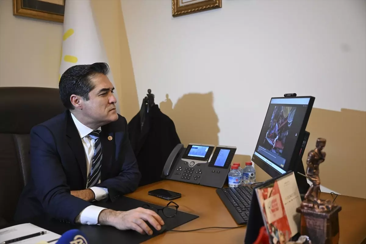 İYİ Parti Grup Başkanvekili Kavuncu, Yılın Kareleri Oylamasında Seçkin Fotoğrafları İşaretledi