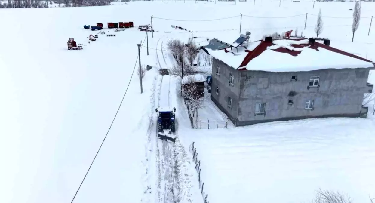 Çatbaşı Köyü Muhtarı Nasır Balkaya’dan Kışın Karla Mücadele Çabaları