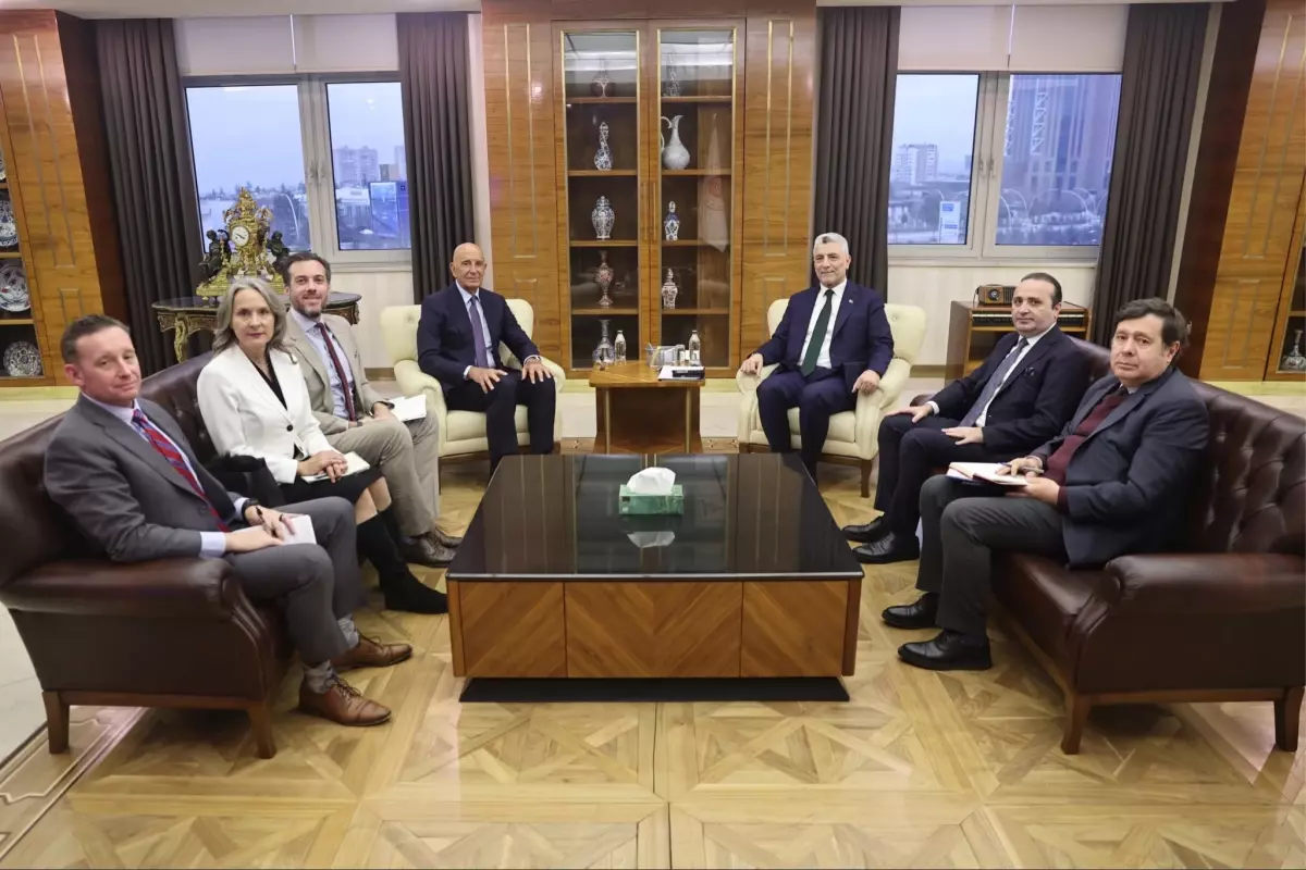 Ticaret Bakanı Bolat ve ABD Büyükelçisi Barrack Arasında Ticari İşbirliği Görüşmesi