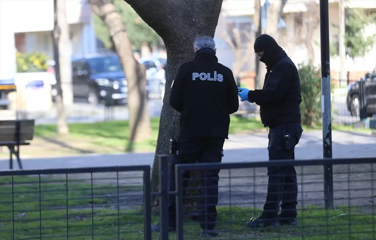 Çanakkale’de Çocuk Parkında Patlamamış Mühimmat Keşfedildi