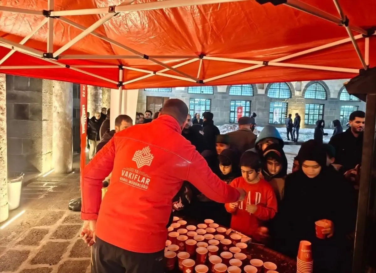 Diyarbakır’da Miraç Kandili’nde 8.500 Kişiye Salep Dağıtımı