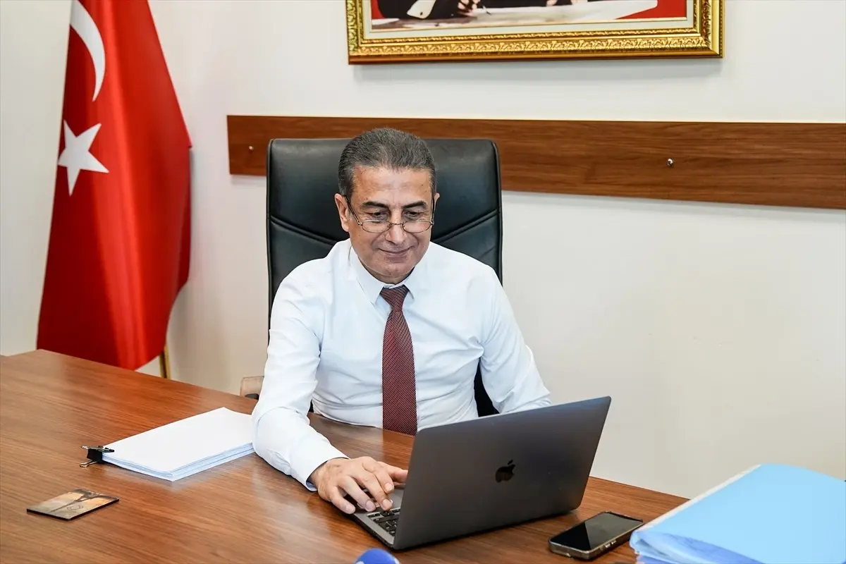 İstinaf Mahkemesi Anadolu Ajansı Fotoğraf Yarışmasına Katıldı: Seçkin Karelerin İncelenmesi