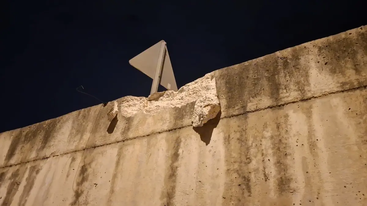 Osmangazi'de Kamyonet Kontrolünü Kaybederek Dört Araca Çarptı