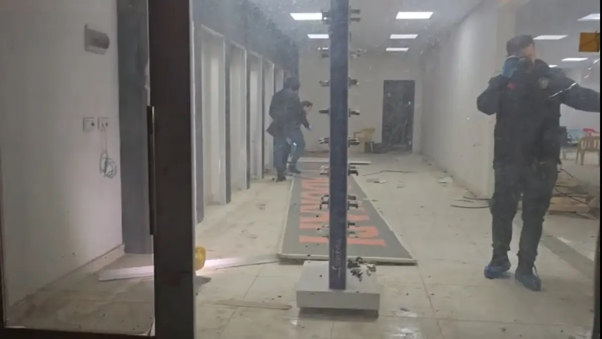 Mardin Kızıltepe'de Dükkanlara Otomatik Silahlarla Ateş Açıldı