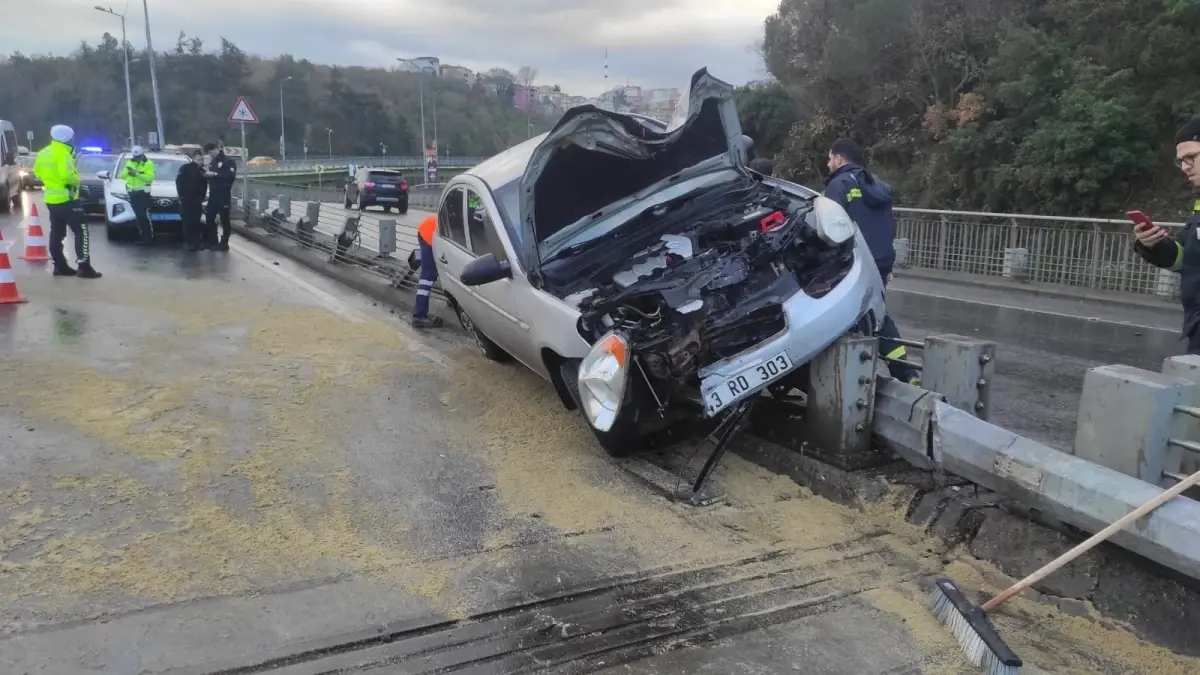 Sarıyer'de Direksiyon Kontrolünü Kaybeden Sürücü Hastaneye Kaldırıldı