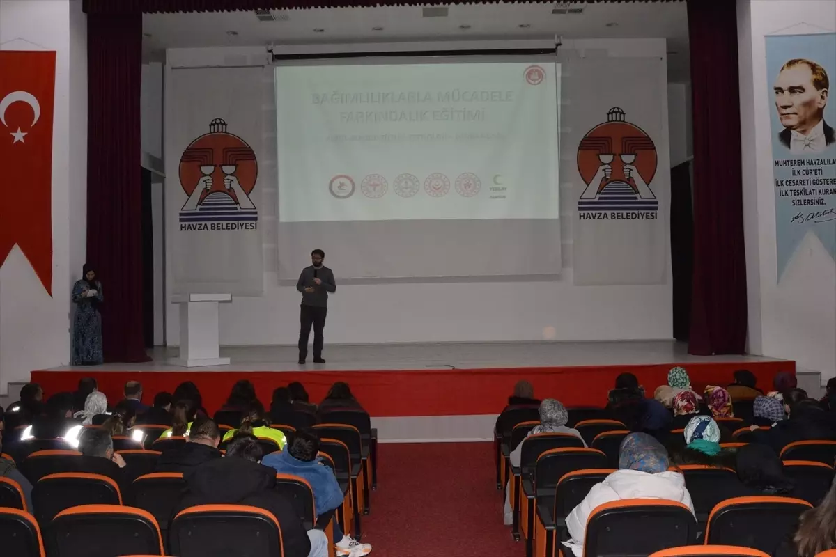 Yeşilay, Havza’da Bağımlılıkla Mücadele Semineri Düzenledi