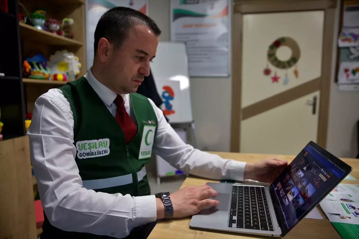 Yeşilay Osmaniye Şube Başkanı Kıbrıslıgil, 2025 Yılın Kareleri Oylamasına Katıldı