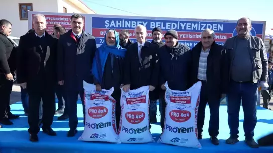 Yem dağıtımında kullanılan taşıma araçları