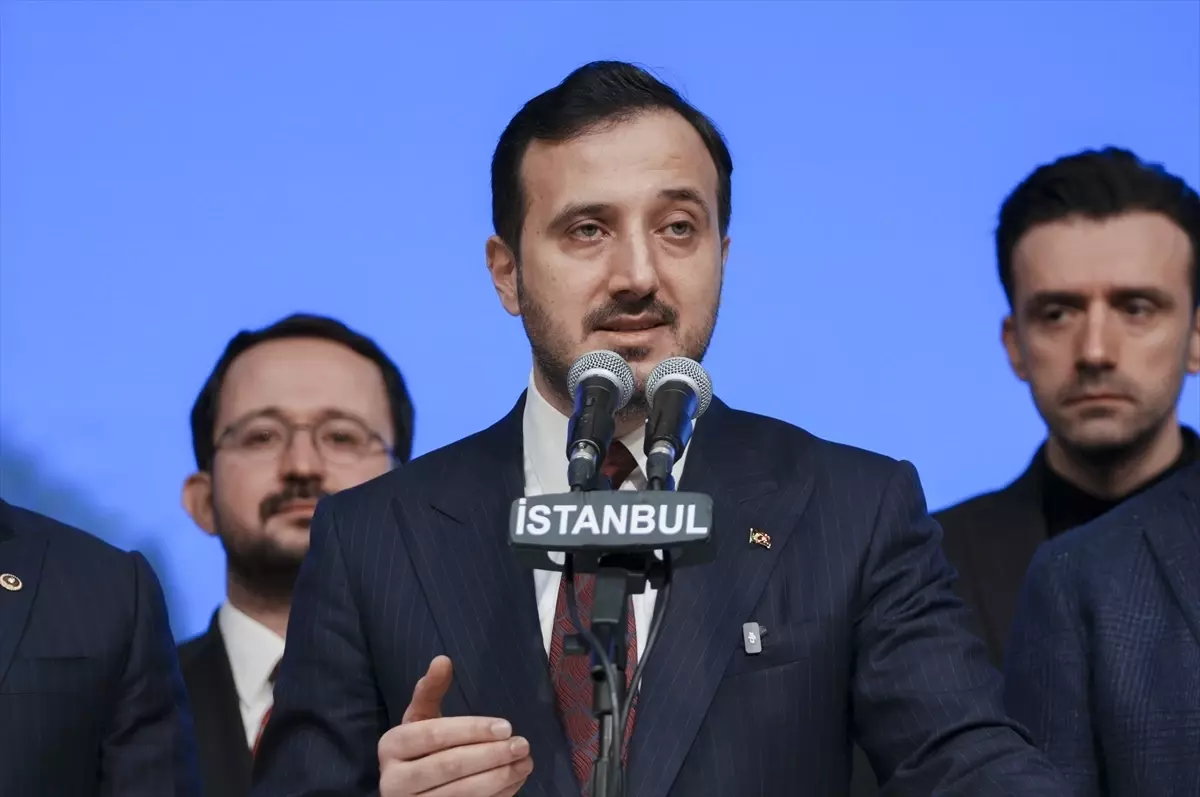 İBB’nin Mezarlıkları İmara Açtığı İddiası: AK Parti İstanbul İl Başkanı Özdemir’in Açıklamaları