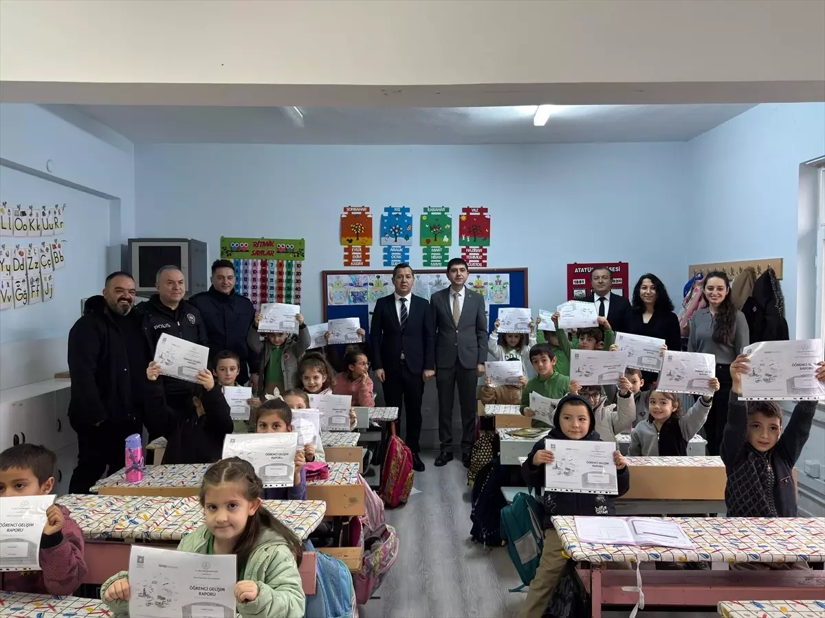 Alaçam’da 2.324 Öğrenci İlk Dönem Karnesini Aldı