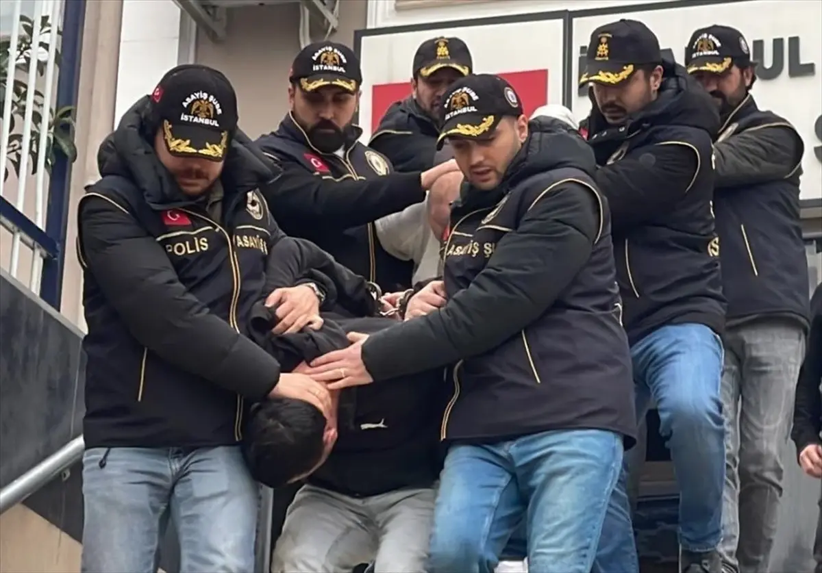 Arnavutköy'de Cinayet Olayı: Üç Şüpheli Adliyeye Sevk Edildi