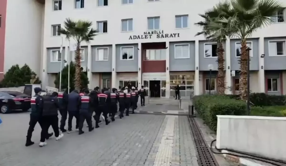 Aydın’da ‘Jigolo’ Dolandırıcılığı Operasyonu: 14 Şüpheli Tutuklandı