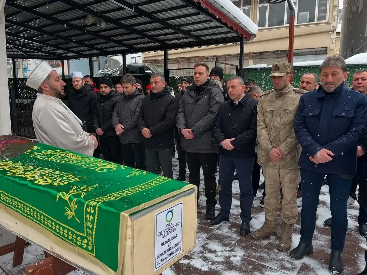 Mesudiye'de 11 Yaşındaki Damla T.'nin Acı Kaybı: Şekerin Nefes Borusuna Kaçması Nedeniyle Hayatını Yitirdi