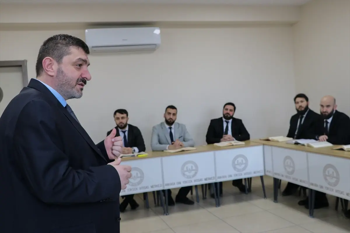 Diyanet Akademisi 10.725 Din Görevlisini Mezun Etti: Eğitim Programları Genişliyor
