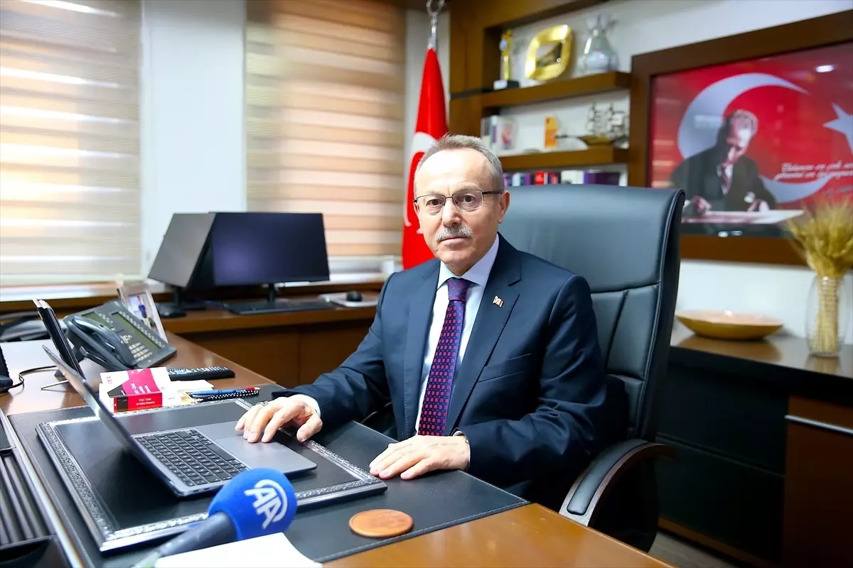 Diyarbakır Başsavcısı Erdal Kuruçay, AA’nın ‘Yılın Kareleri’ Fotoğraf Yarışmasında Oy Kullanımını Tamamladı