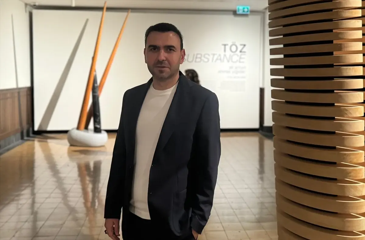 Galata Rum Okulu'nda Töz Sergisi Mimarlığa Yeni Bir Perspektif Katıyor