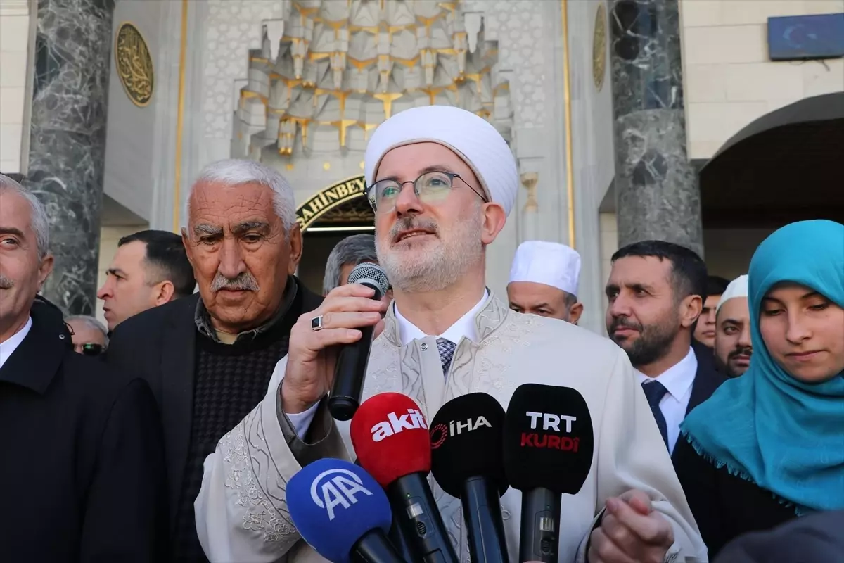 Gaziantep’te Umre Ödüllü Kitap Okuma Yarışması 9. Etap Tamamlandı