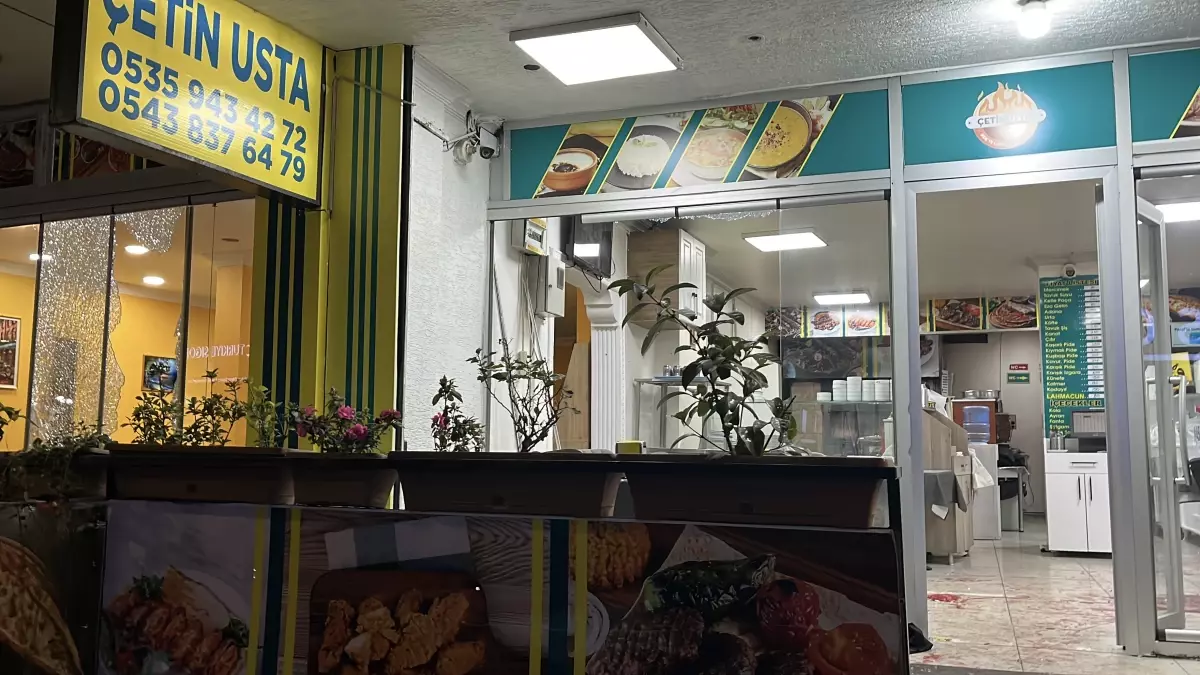 Kocaeli'nin Gebze İlçesinde Restorana Silahlı Saldırı Gerçekleşti