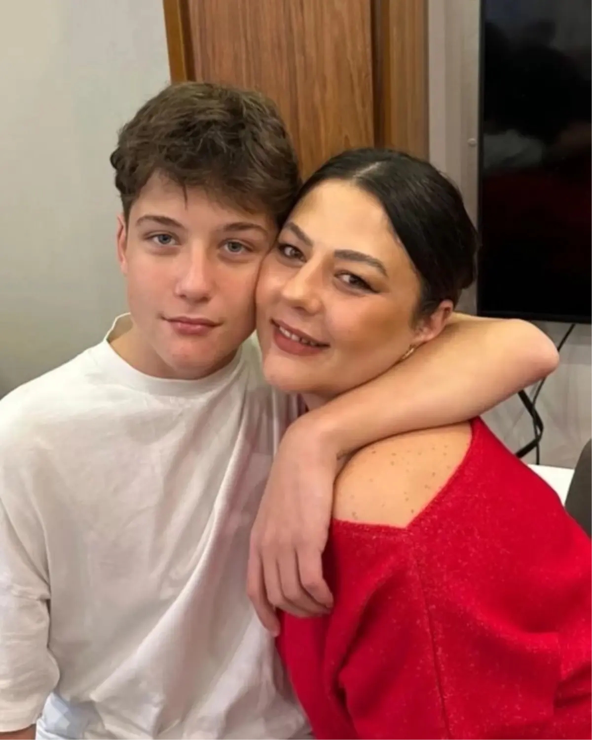 Güngören'de 15 Yaşındaki Genç, 17 Yaşındakini Bıçakladı: Olayın Detayları