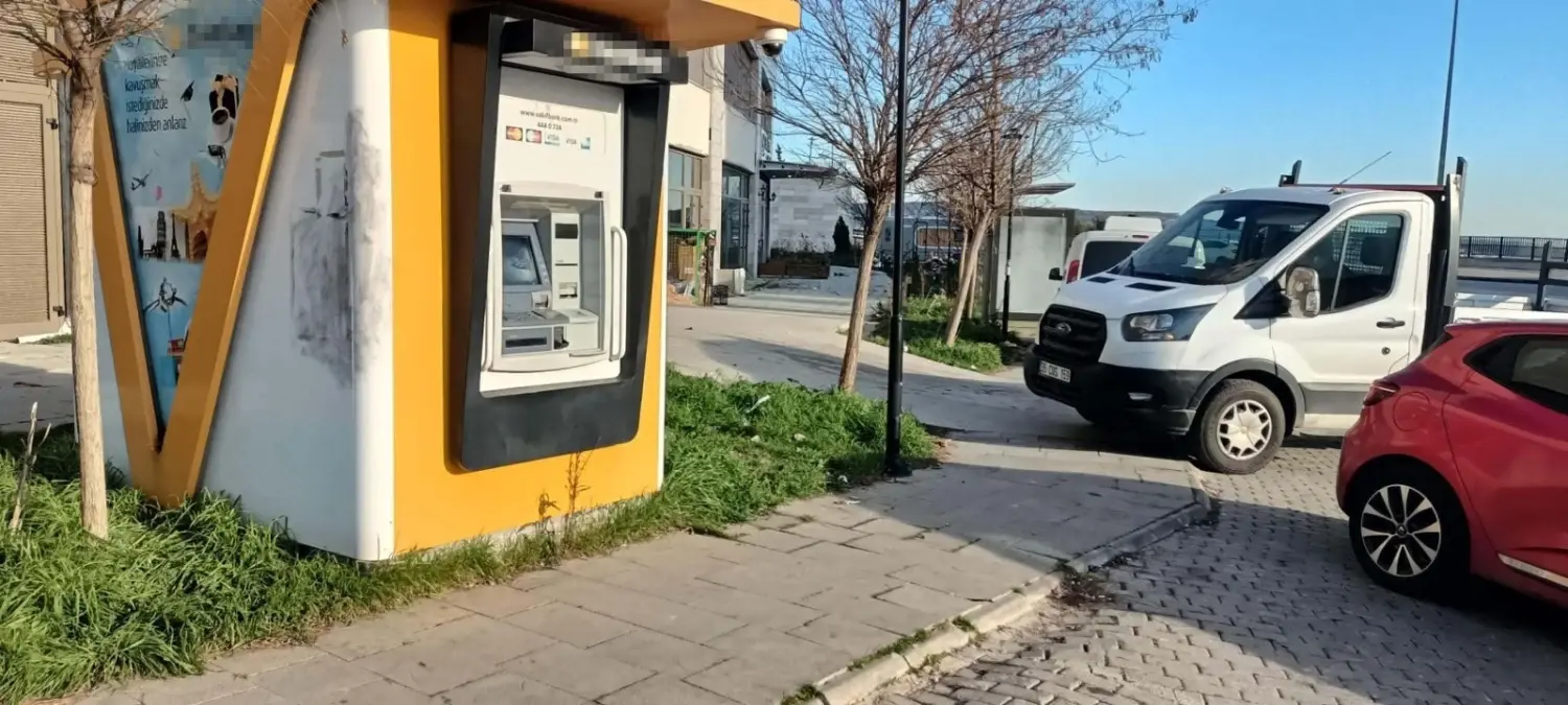 İzmir'de ATM'ye Yönelik Silahlı Soygun Sonrası 8 Kişi Tutuklandı