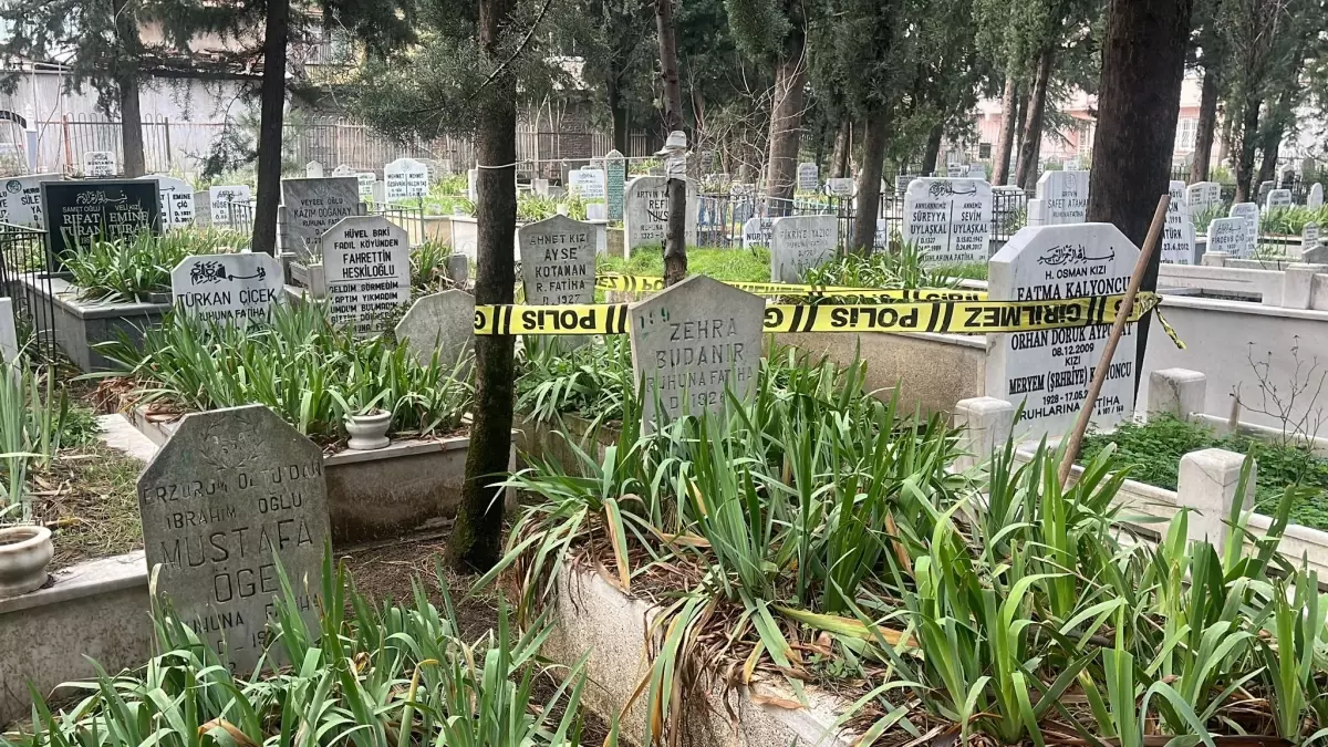 Bursa Mezarlığında Poşet İçinde Bulunan Cenin Şok Edici Olayı